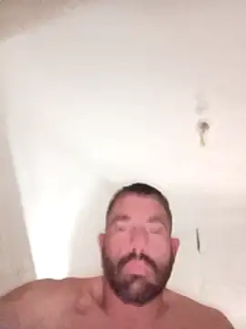 Snapshot of George21ek chatting on December 14, 9:52 pm George21ek online show from December 14, 9:52 pm