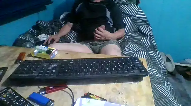 Snapshot of malekon76 chatting on January 22, 3:29 pm malekon76 online show from January 22, 3:29 pm