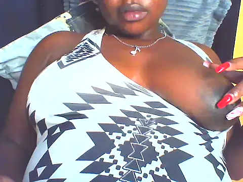 Snapshot of EboniesBelle chatting on April 30, 7:31 pm EboniesBelle online show from April 30, 7:31 pm