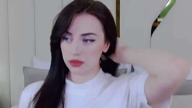 Betty Bridge online show from February 25, 5:39 am