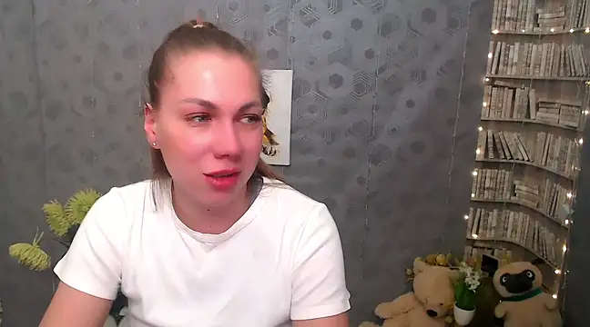 Sport Tall Doll online show from March 21, 9:01 am