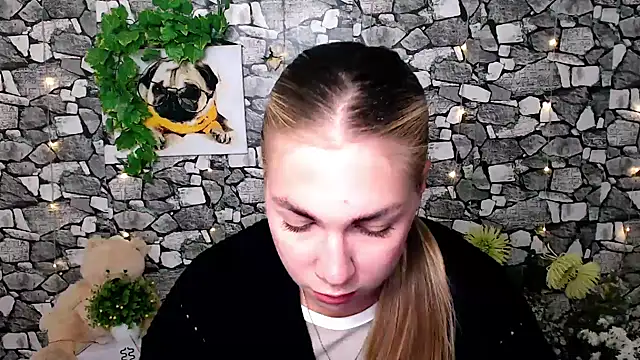 Sport Tall Doll online show from October 7, 9:50 am