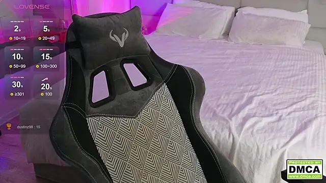 Snapshot of cute_thomas chatting on December 1, 10:10 pm cute thomas online show from December 1, 10:10 pm