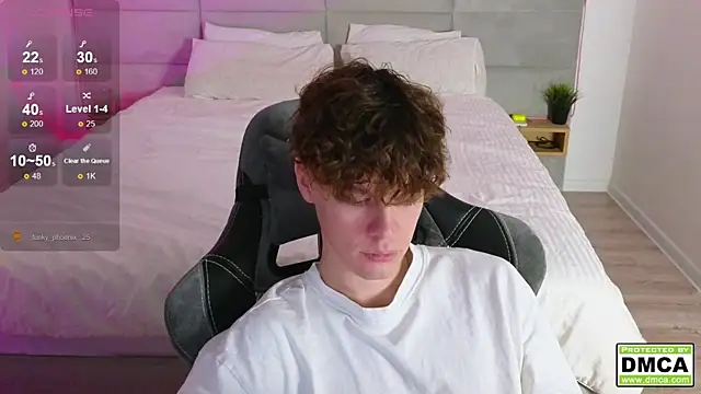 Snapshot of cute_thomas chatting on February 11, 8:52 pm cute thomas online show from February 11, 8:52 pm