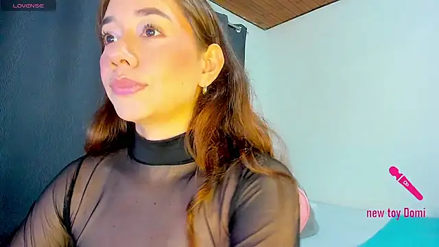 Snapshot of sofimendoza chatting on July 18, 9:02 am sofimendoza online show from July 18, 9:02 am