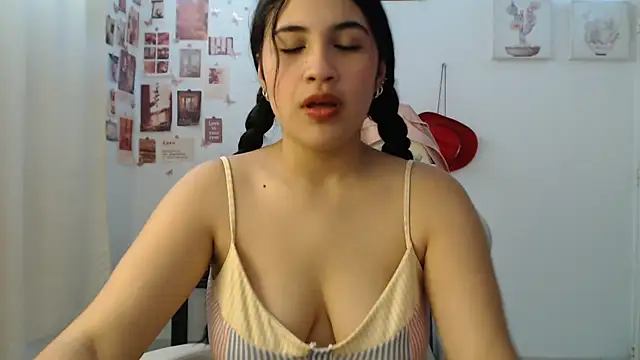 InocentHeaven1 online show from July 30, 1:10 pm