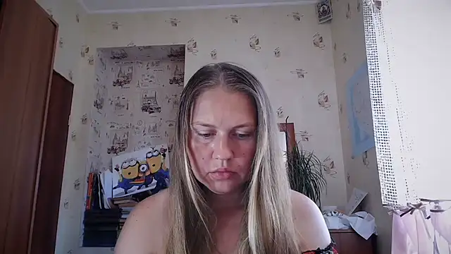 Snapshot of dream_alexa chatting on July 7, 6:47 am dream alexa online show from July 7, 6:47 am