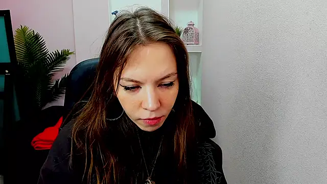Snapshot of Persephoni chatting on January 24, 5:42 am Persephoni online show from January 24, 5:42 am