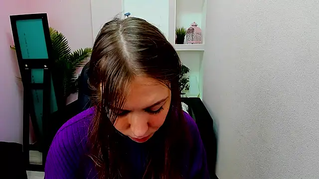 Snapshot of Persephoni chatting on February 3, 8:35 am Persephoni online show from February 3, 8:35 am