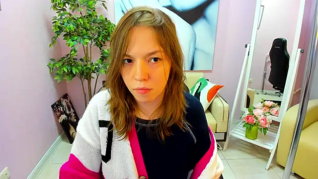 Snapshot of Persephoni chatting on February 3, 8:36 pm Persephoni online show from February 3, 8:36 pm