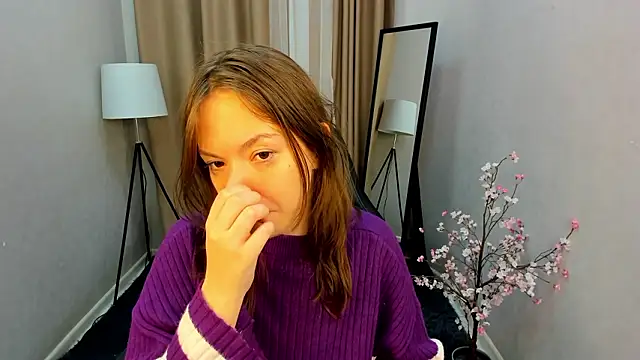 Snapshot of Persephoni chatting on March 2, 8:59 pm Persephoni online show from March 2, 8:59 pm