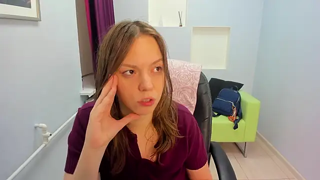 Snapshot of Persephoni chatting on March 16, 8:35 pm Persephoni online show from March 16, 8:35 pm