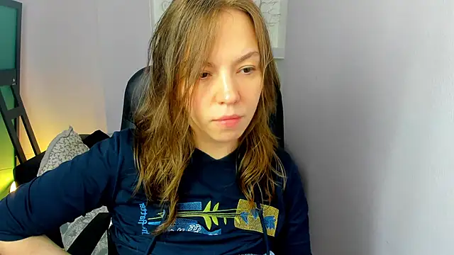 Persephoni online show from April 26, 10:24 am