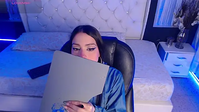 Snapshot of LiaVillalobos chatting on September 24, 11:46 am LiaVillalobos online show from September 24, 11:46 am