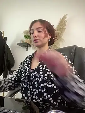 LiaVillalobos online show from April 27, 1:53 pm