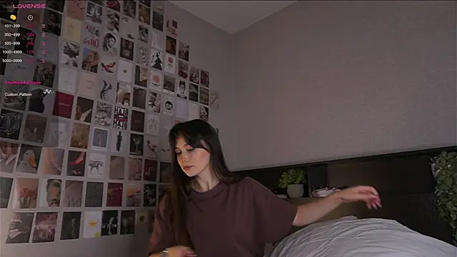 itssophiie online show from September 28, 7:08 pm