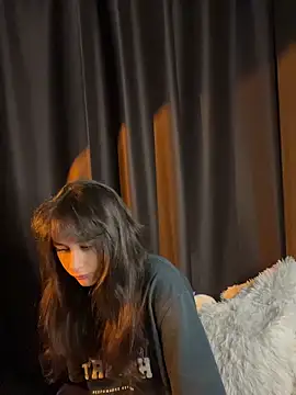 itssophiie online show from February 22, 5:22 pm