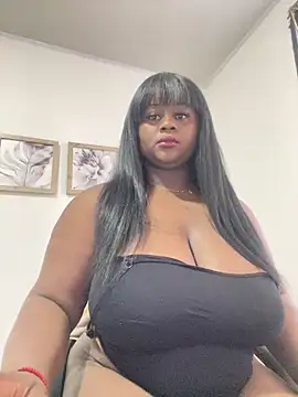 Snapshot of sharik-browns chatting on April 14, 1:28 pm sharik-browns online show from April 14, 1:28 pm