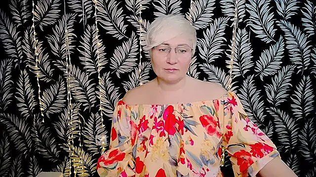 Olivia playful online show from March 6, 12:45 pm