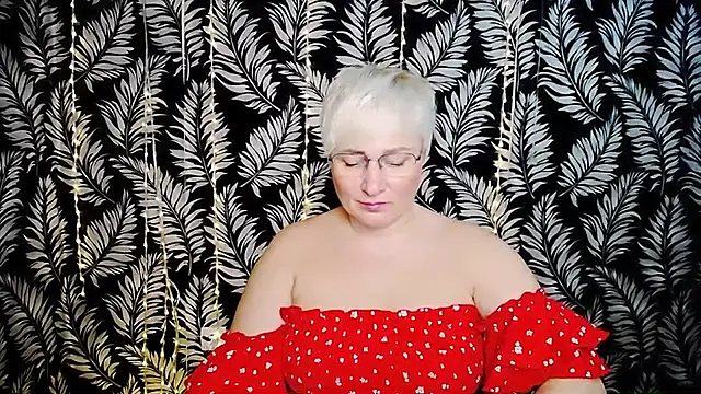 Snapshot of Olivia_playful chatting on July 24, 10:02 am Olivia playful online show from July 24, 10:02 am