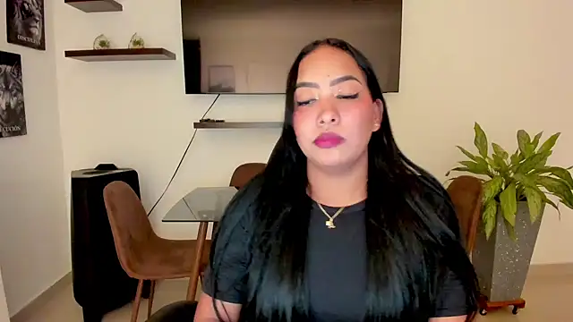 Snapshot of brunetenikole02 chatting on September 25, 2:26 am brunetenikole02 online show from September 25, 2:26 am