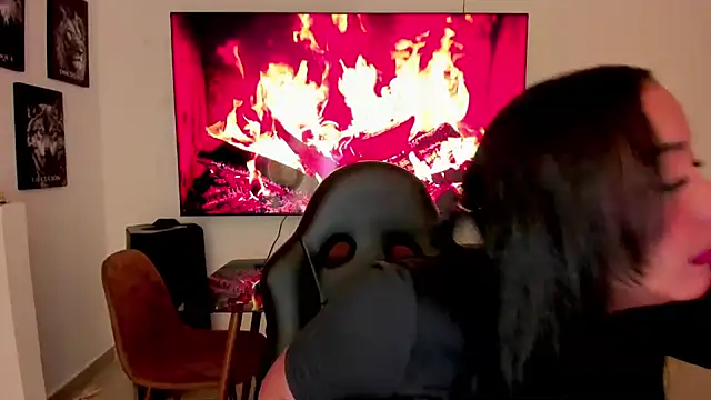 Snapshot of brunetenikole02 chatting on October 18, 2:03 am brunetenikole02 online show from October 18, 2:03 am