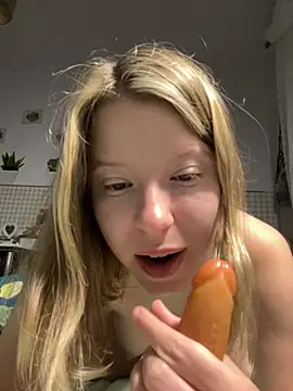 kimczii online show from June 16, 6:27 am