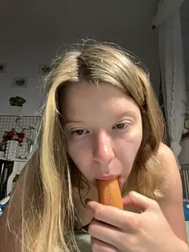 kimczii online show from June 19, 6:07 am
