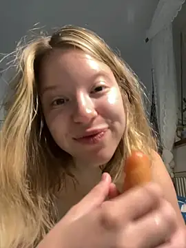 Snapshot of kimczii chatting on July 7, 6:16 am kimczii online show from July 7, 6:16 am