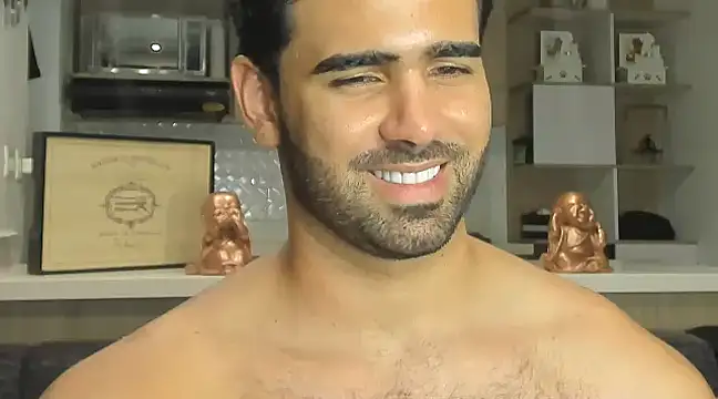 Snapshot of BradleySmithx chatting on January 30, 6:03 am BradleySmithx online show from January 30, 6:03 am