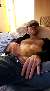 Snapshot of eddouxxx78 chatting on December 18, 5:21 pm eddouxxx78 online show from December 18, 5:21 pm