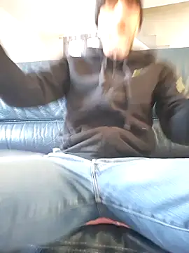 Snapshot of eddouxxx78 chatting on January 13, 3:04 pm eddouxxx78 online show from January 13, 3:04 pm