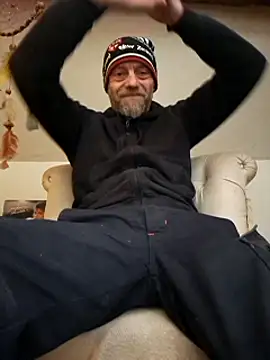 Snapshot of eddouxxx78 chatting on March 12, 4:13 pm eddouxxx78 online show from March 12, 4:13 pm