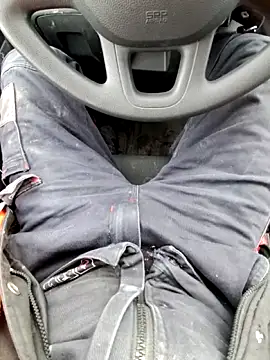 Snapshot of eddouxxx78 chatting on December 15, 12:20 pm eddouxxx78 online show from December 15, 12:20 pm