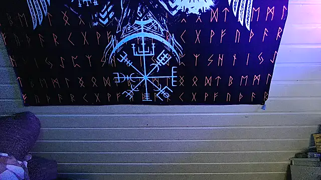 Snapshot of Youngtimer_1997 chatting on November 29, 5:43 am Youngtimer 1997 online show from November 29, 5:43 am