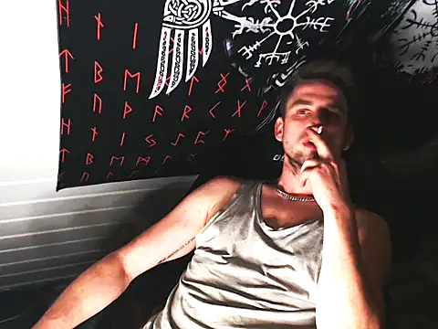 Snapshot of Youngtimer_1997 chatting on March 24, 1:21 am Youngtimer 1997 online show from March 24, 1:21 am