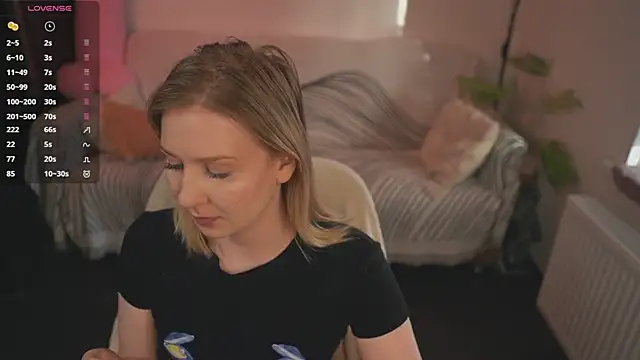 Snapshot of _Killer_Smile_ chatting on February 15, 12:01 pm Killer Smile online show from February 15, 12:01 pm