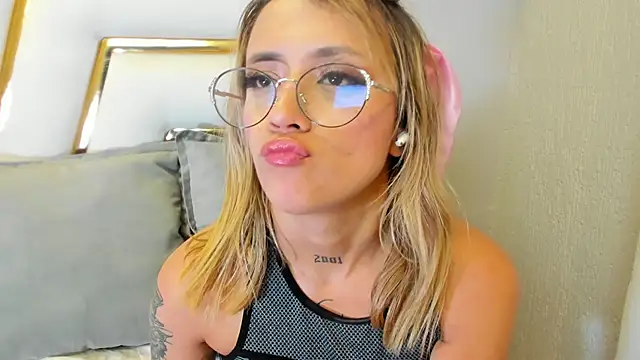 Snapshot of Sabrina_Cole chatting on January 29, 3:12 am Sabrina Cole online show from January 29, 3:12 am