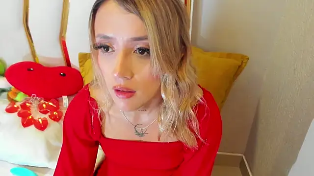 Snapshot of Sabrina_Cole chatting on February 15, 6:33 am Sabrina Cole online show from February 15, 6:33 am