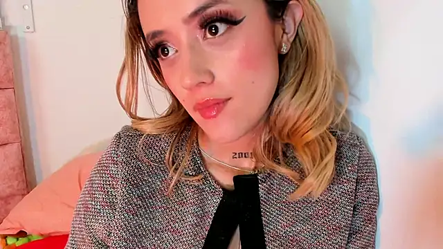 Snapshot of Sabrina_Cole chatting on March 2, 6:37 am Sabrina Cole online show from March 2, 6:37 am