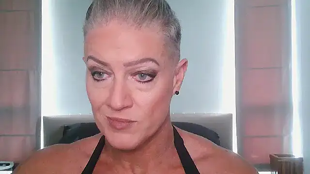 Snapshot of Devon2020 chatting on November 21, 7:18 am Devon2020 online show from November 21, 7:18 am