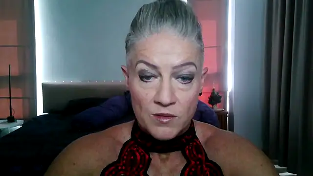 Snapshot of Devon2020 chatting on December 15, 8:07 am Devon2020 online show from December 15, 8:07 am