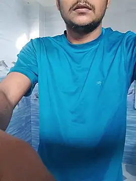 Snapshot of Itsdesi_boy chatting on November 26, 3:18 am Itsdesi boy online show from November 26, 3:18 am