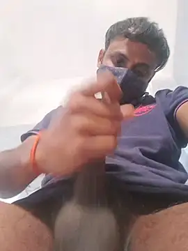 Snapshot of Itsdesi_boy chatting on February 20, 5:15 am Itsdesi boy online show from February 20, 5:15 am