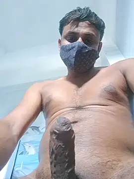 Snapshot of Itsdesi_boy chatting on February 23, 9:17 am Itsdesi boy online show from February 23, 9:17 am