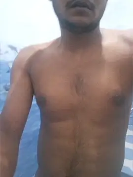 Snapshot of Itsdesi_boy chatting on April 6, 2:18 pm Itsdesi boy online show from April 6, 2:18 pm