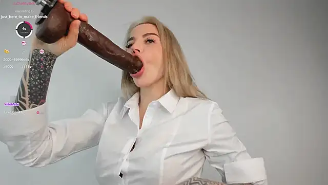 lil shouty bitch online show from March 14, 4:23 pm