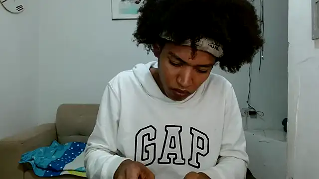 angelamarie1 online show from March 12, 11:55 pm