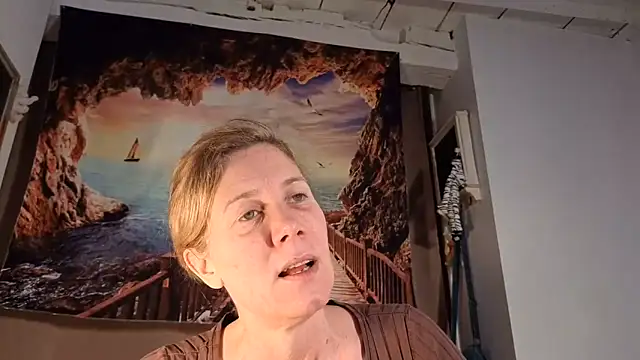 Lola Belgium online show from May 25, 6:30 am