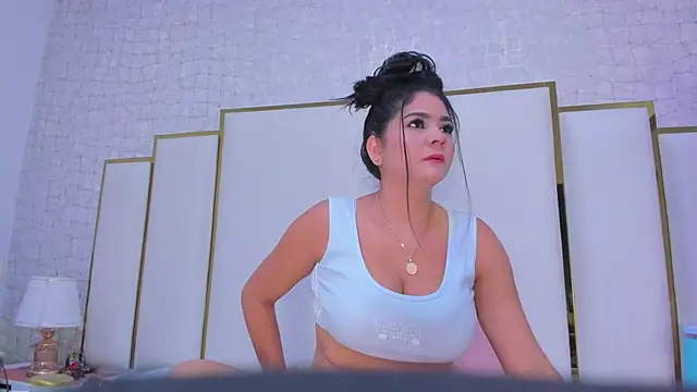 Snapshot of paola_rodriguez chatting on October 17, 11:24 am paola rodriguez online show from October 17, 11:24 am
